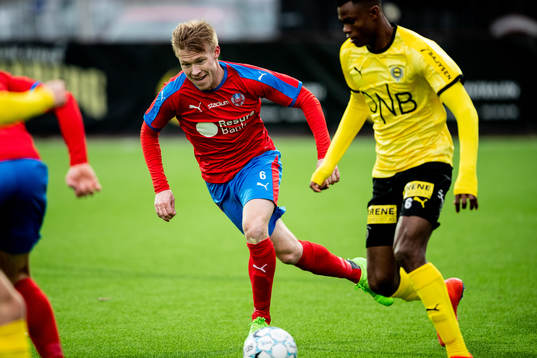 Helsingborgs Andreas Landgren mot Lillestrøms Ifeanyi