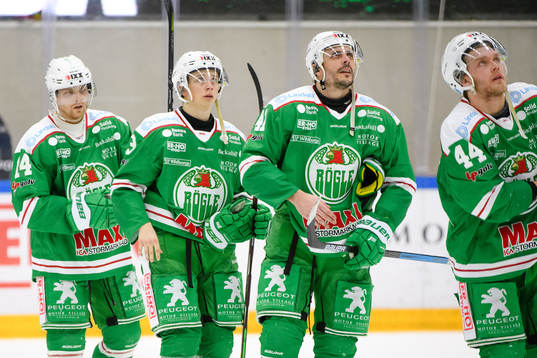 Trevor Mingoia , Samuel Jonsson och Daniel Widing deppar