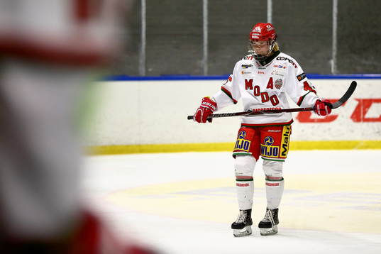 Modos Paula Bergström deppar