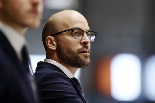 Modos tränare Björn Edlund