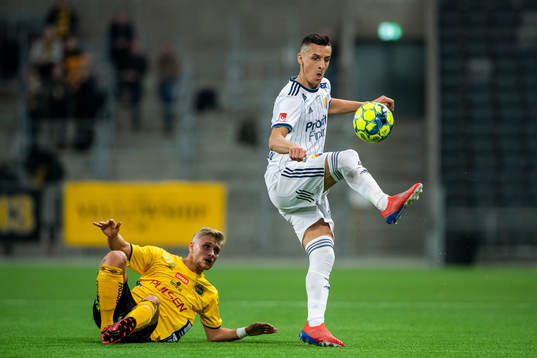 Djurgårdens Haris Radetinac och Elfsborgs Simon Strand