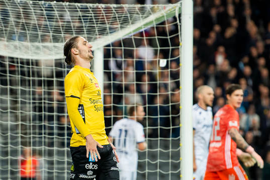 Elfsborgs Pawel Cibicki reagerar