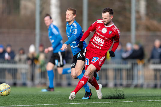 Halmstads Joel Allansson och Karlstads Andreas Bellander