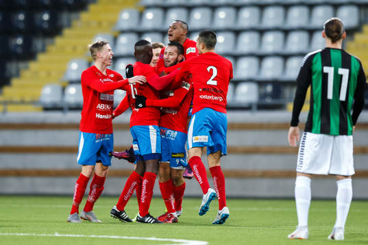 Nyköpings Jason Romero jublar