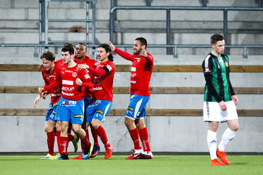 Nyköpings Alexander Alp jublar