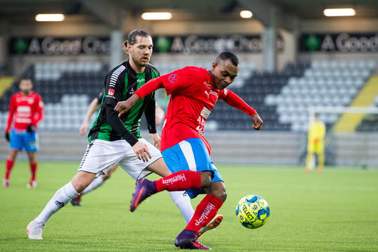 GAIS Karl Bohm och Nyköpings Enoch Adu