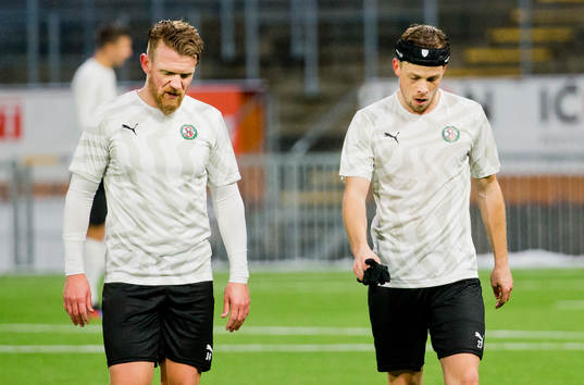 Örebros Michael Almebäck och Daniel Björkman deppar