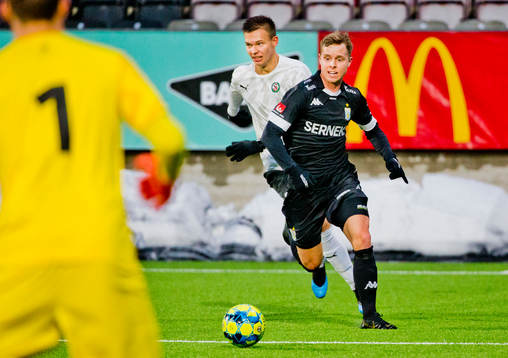 Örebros Arvid Brorsson och IFK Göteborgs Victor Wernersson