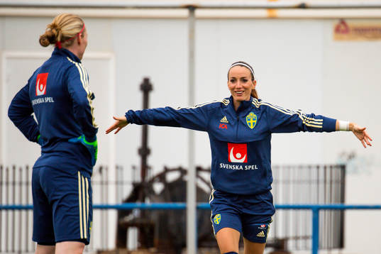 Kosovare Asllani