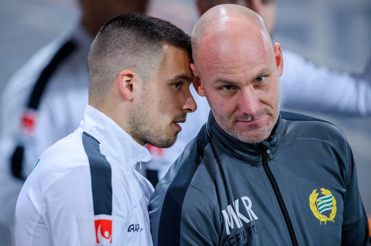 Hammarbys Vladimir Rodic och medicinskt ansvarig Mikael