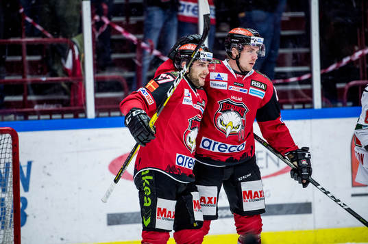 Malmö Redhawks Konstantin Komarek och Pontus Netterberg
