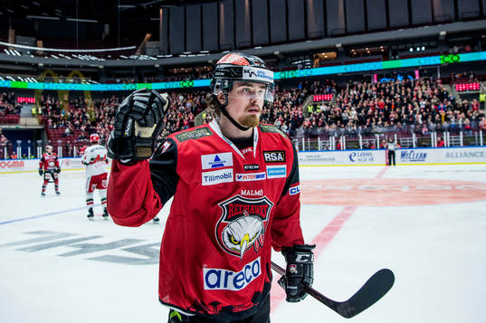 Malmö Redhawks Marcus Björk jublar