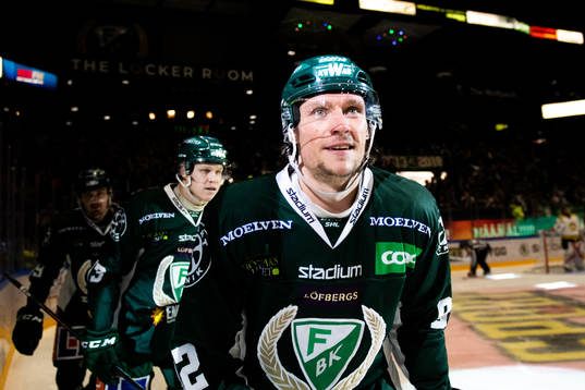 Färjestads Jesper Olofsson jublar