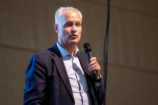 Tomas Franzen på scen