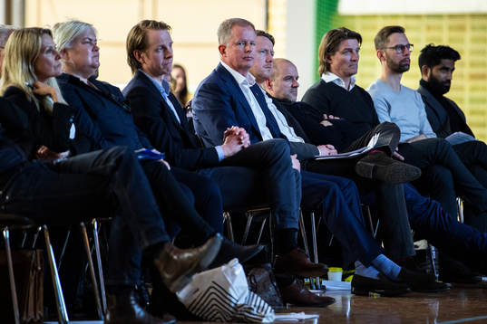 Ordförande Robert Falck (m)