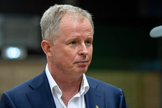 s ordförande Robert Falck