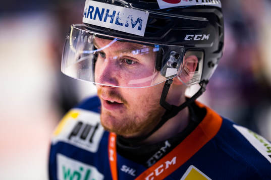 Växjös Niclas Burström  deppar