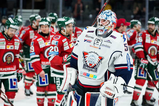 Linköpings målvakt Jonas Gustavsson deppar