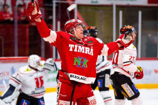 Timrås Vilmos Gallo jublar