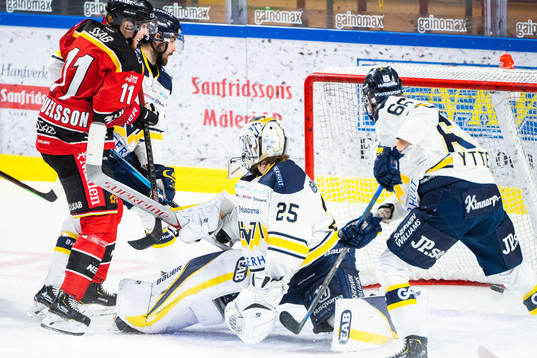 s målvakt Felix Sandström
