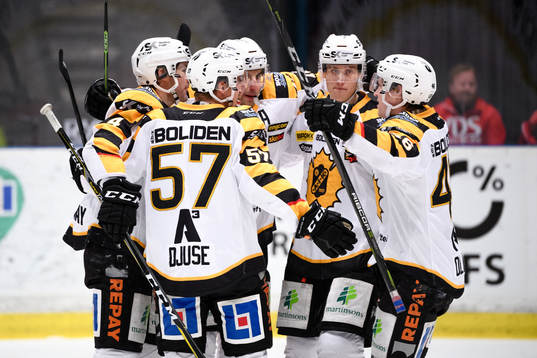 Skellefteås spelare jublar