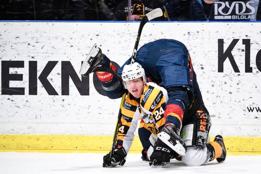 Skellefteås Andreas Wingerli och Djurgårdens Dick Axelsson