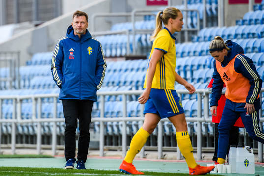 Peter Gerhardsson, head coach and Magdalena Eriksson of