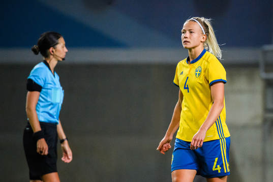 Hanna Glas of Sweden looks dejected
