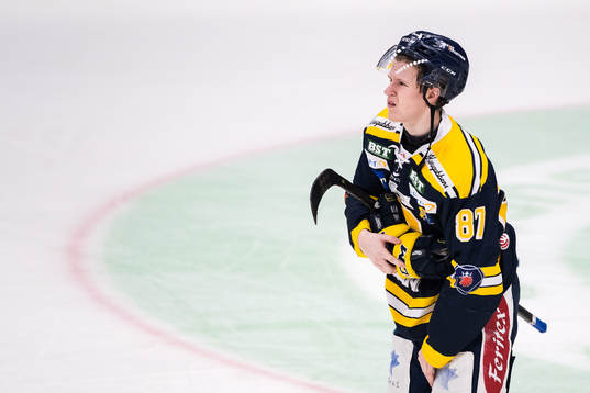 Södertäljes Hugo Gustafsson deppar