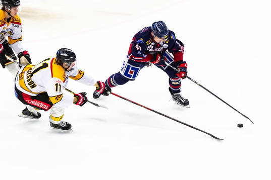 Linköpings Broc Little och Luleås Petter Emanuelsson