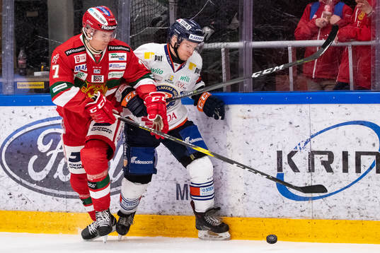 Moras Erlend Lesund och Växjös Julius Junttila