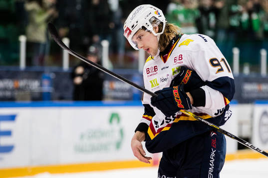 Djurgårdens Axel Jonsson Fjällby deppar