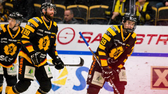 Skellefteås Albin Sundsvik jublar