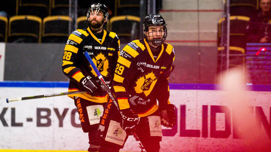 Skellefteås Albin Sundsvik jublar