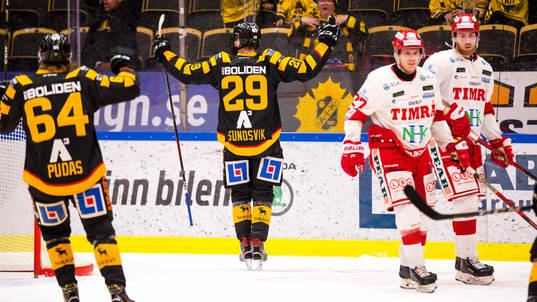 Skellefteås Albin Sundsvik jublar