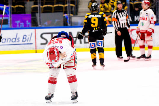 Timrås Emil Berglund får ont