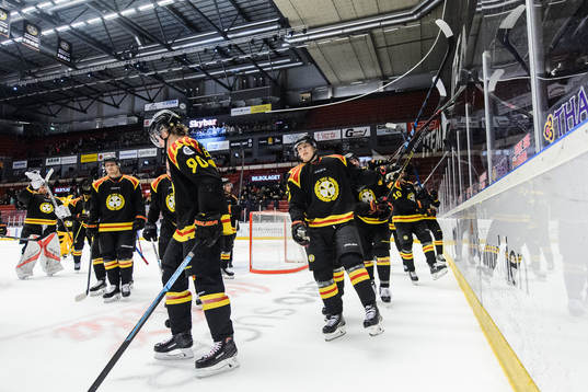 Brynäs Daniel Mannberg jublar
