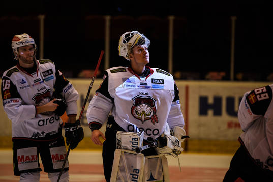 Malmö Redhawks målvakt Lars Volden deppar