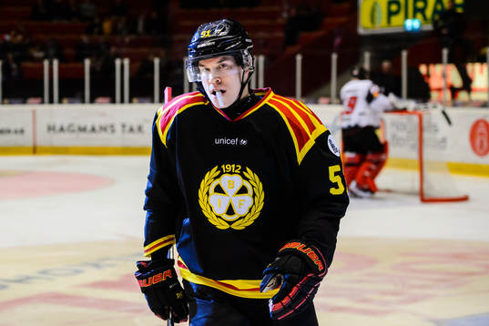 Brynäs Tomi Sallinen  jublar