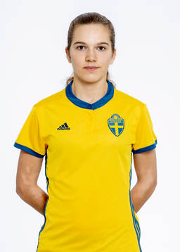 Evelina Pettersson i F16/03-landslaget