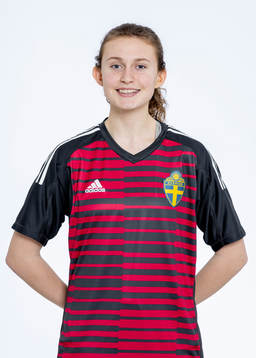 Linnéa Hagberg i F16/03-landslaget