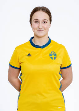 Maja Vesterberg i F16/03-landslaget