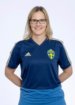 Helen Persson ledare för F16/03-landslaget