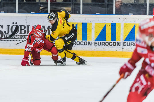 Modos Victor Berglund och Västerås Mikael Frycklund