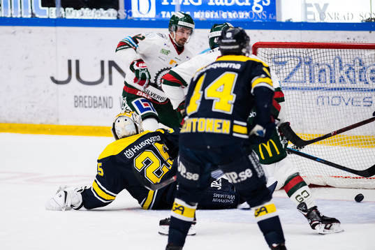 Frölunda Patrik Carlsson gör 2-1