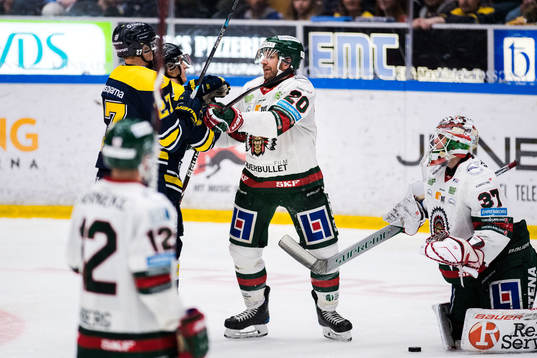 s Isac Brännström och David Gustafsson i bråk med