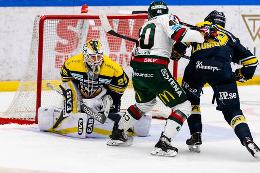 s målvakt Felix Sandström