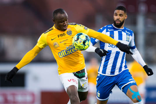 Falkenbergs Nsima Peter  och IFK Göteborgs Kristopher Da