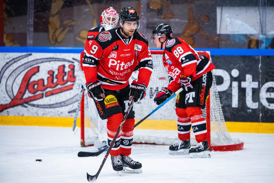 Piteås målvakt Joel Vännström, Olof Lundberg och Felix