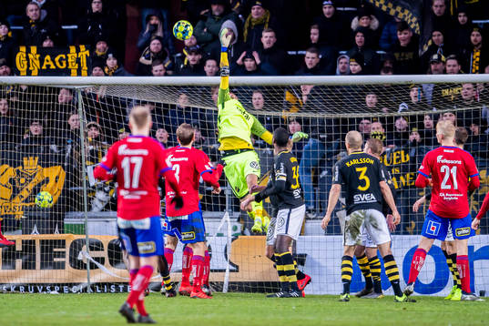 s målvakt Oscar Linnér